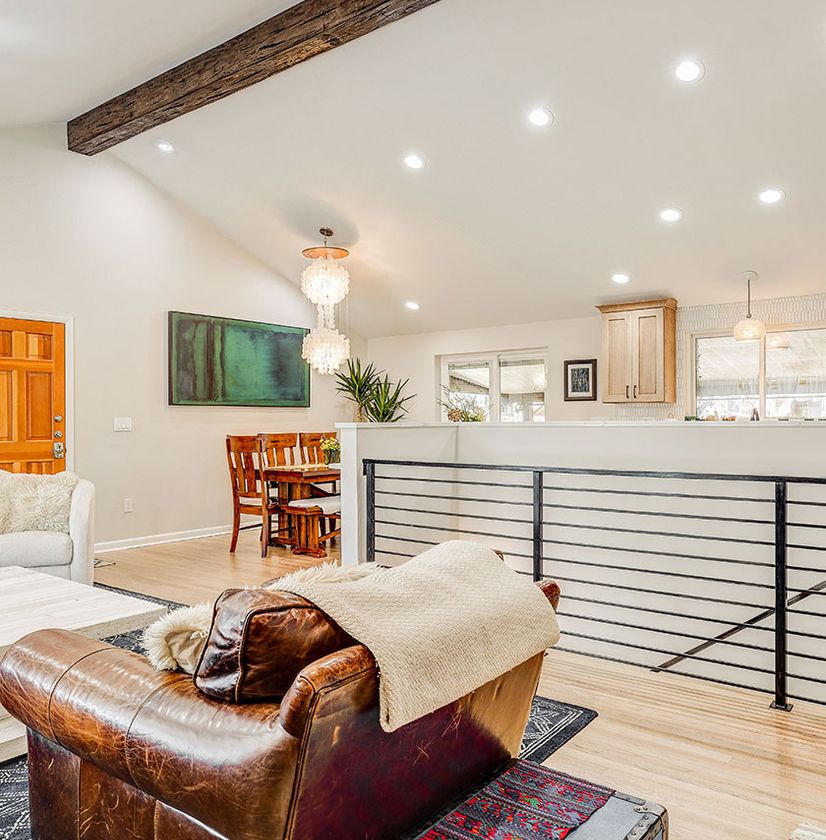 upstairs lounging area