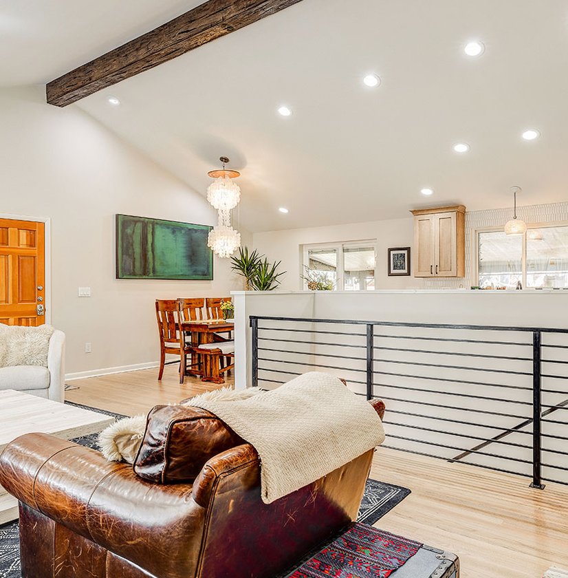 upstairs lounging area